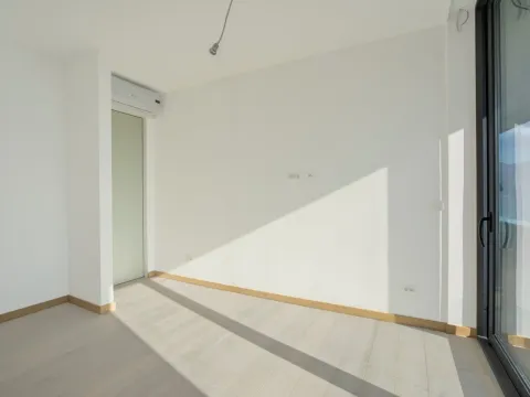 Prodaja, trosoban stan, 270m², Budva, Crna Gora - image 12