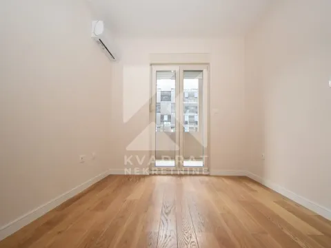 Rent, two bedroom apartment, 68m², Central Point, Podgorica - image 4