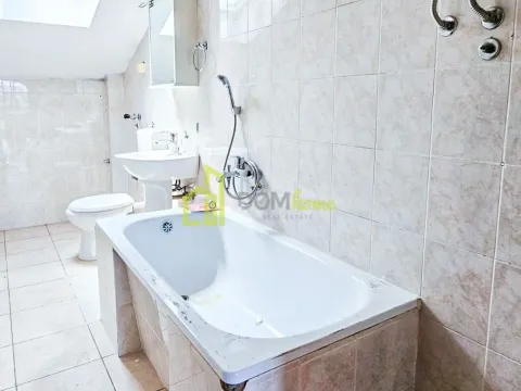 Sale, house, 350m², Momišići, Podgorica - image 19