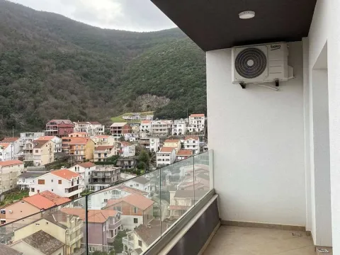 Rent, one bedroom apartment, 50m², Budva, Crna Gora - image 10