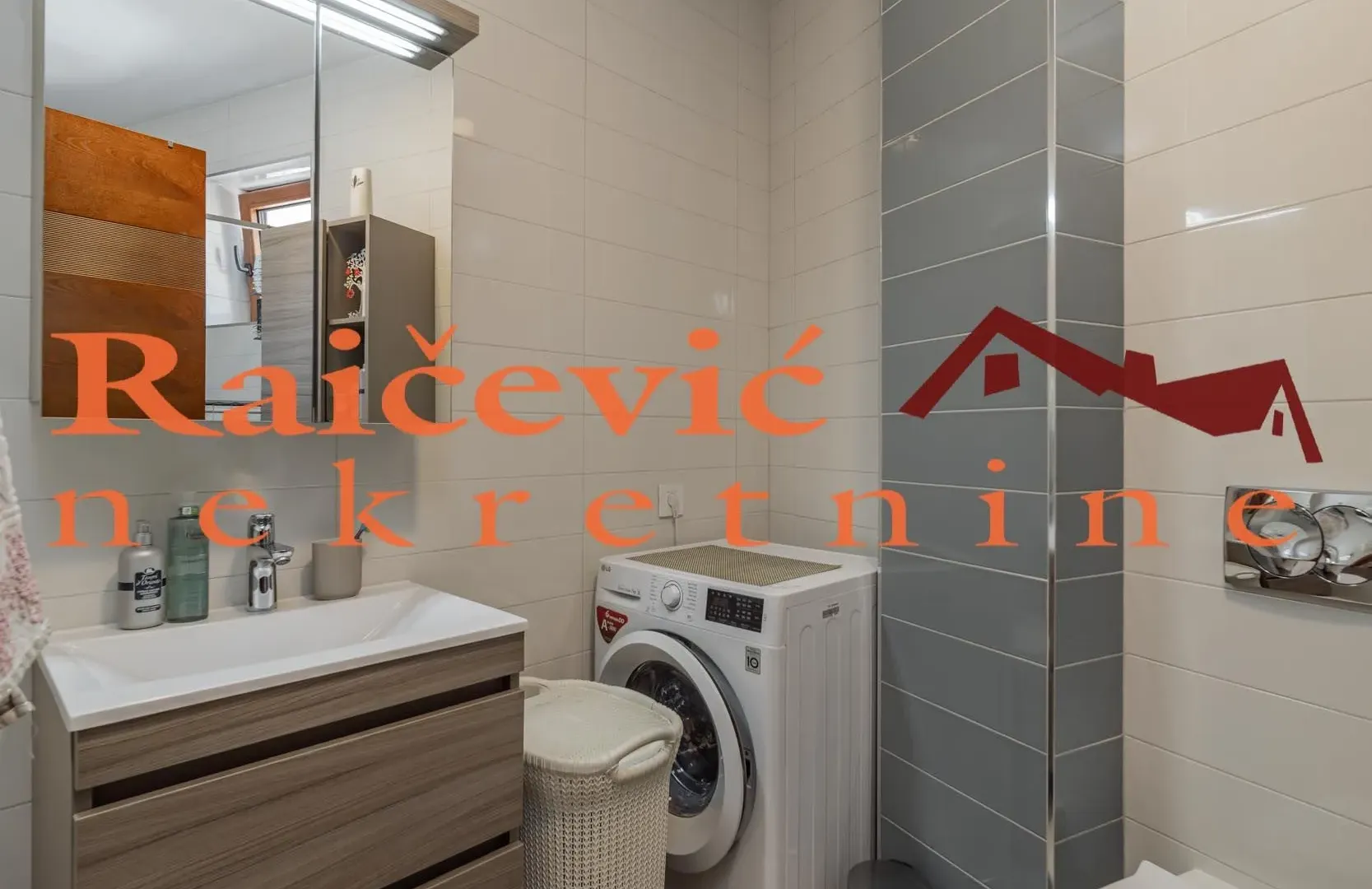 Prodaja, trosoban stan, 87m², Zvezdara Sve Podlokacije, Beograd