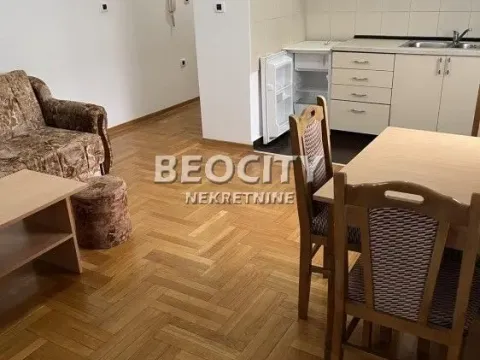 Izdavanje, stan, 39m², Centar, Novi Sad - image 2