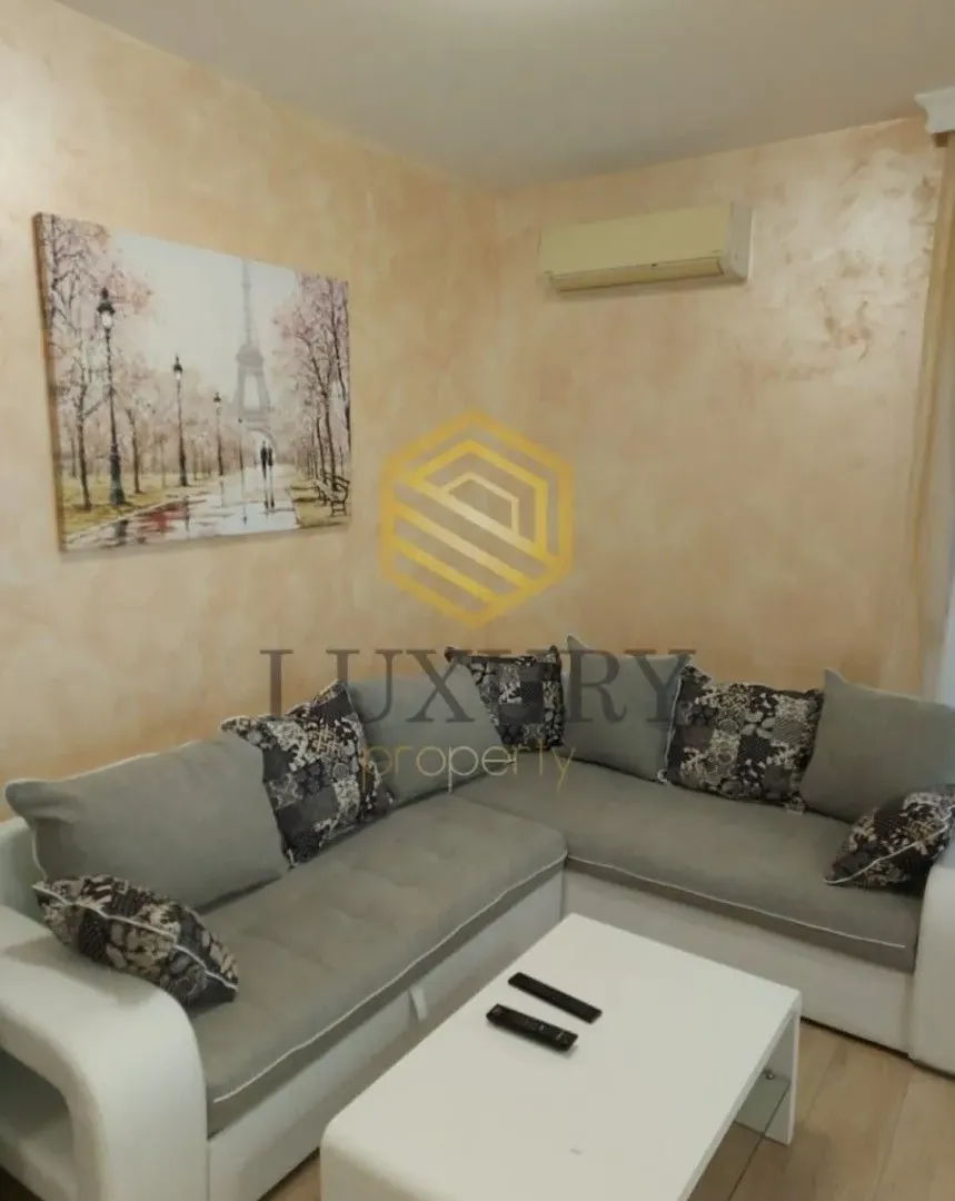 Izdavanje, dvosoban stan, 70m², City Kvart, Podgorica