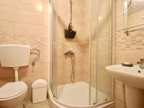 Rent, one bedroom apartment, 45m², Rozino, Budva - image 6