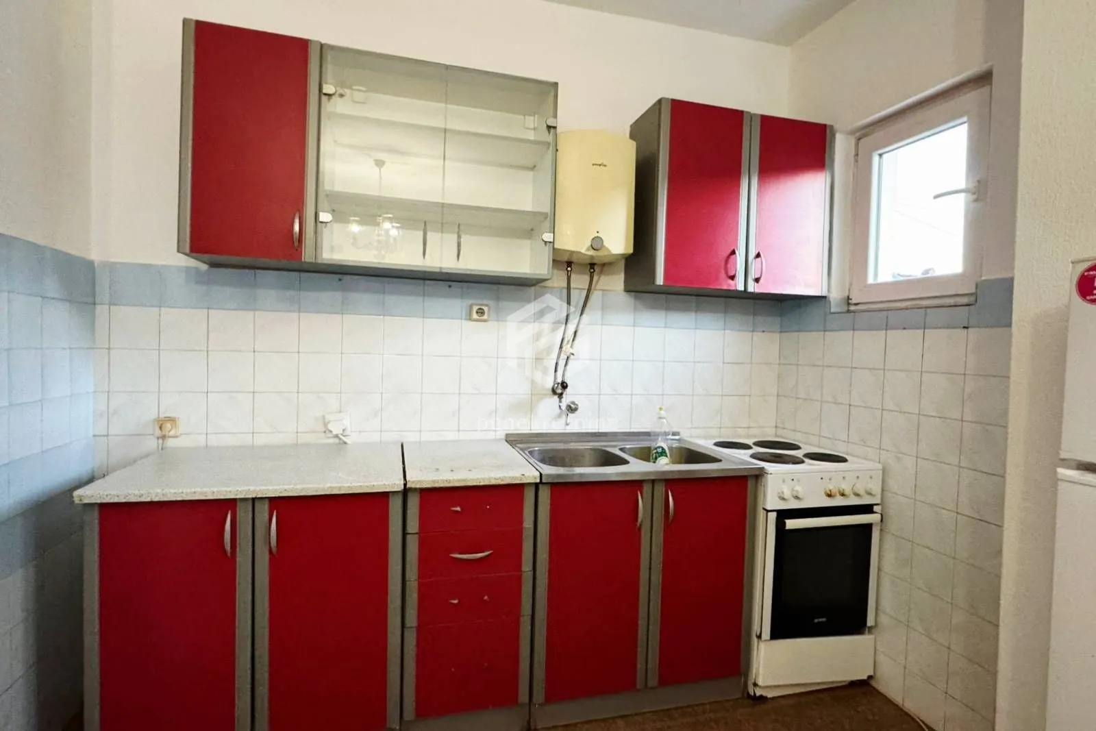 Izdavanje, dvosoban stan, 70m², Zabjelo, Podgorica