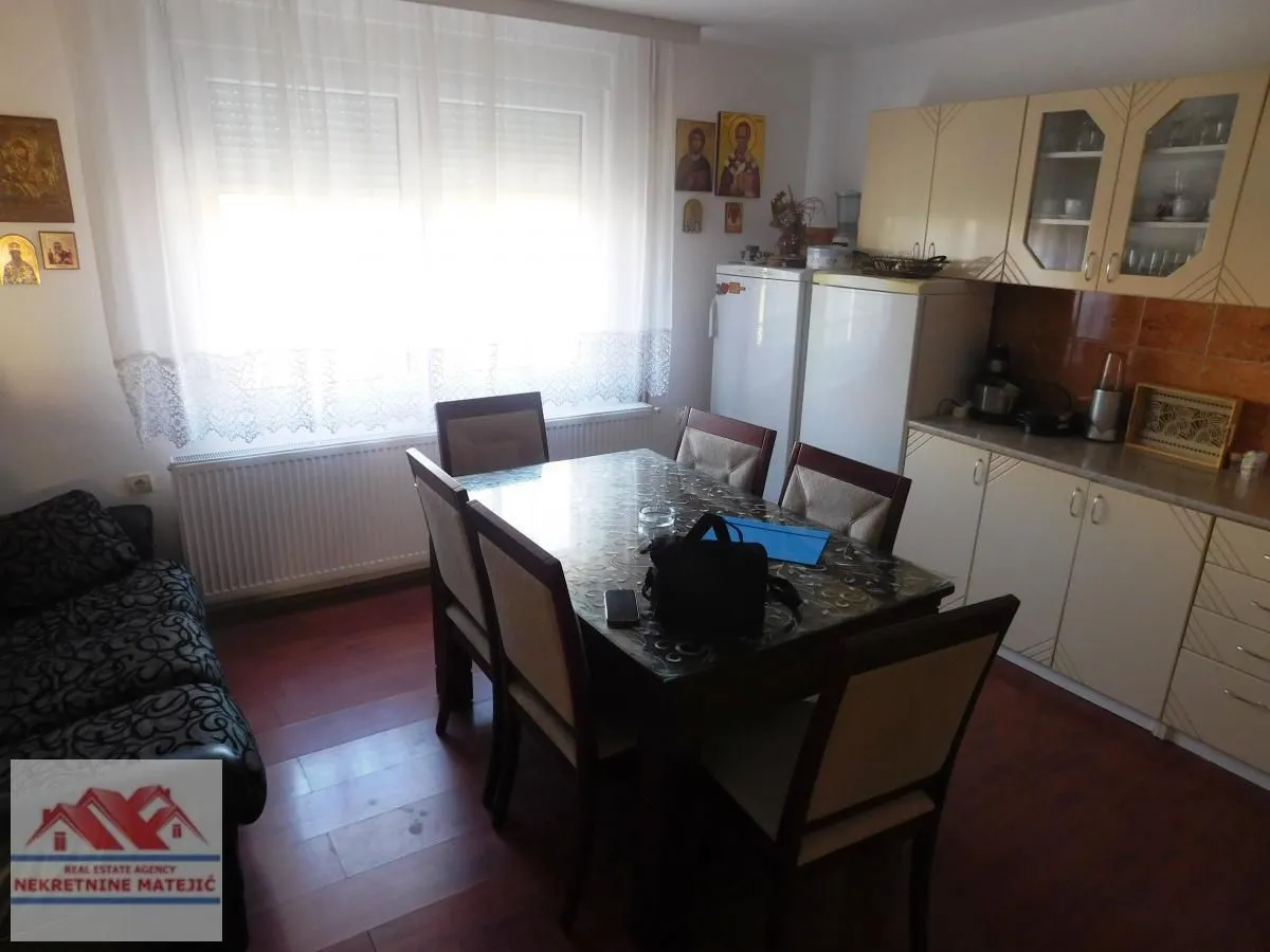 Prodaja, kuća, 140m², Grošnica, Kragujevac