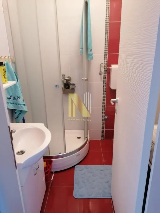 Izdavanje, jednosoban stan, 40m², Bulevar Oslobodjenja, Novi Sad Sve Podlokacije