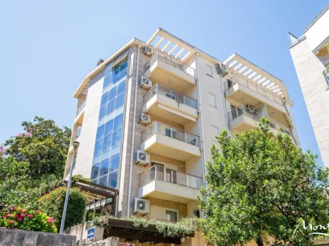 Prodaja, dvosoban stan, 75m², Budva, Crna Gora - image 29