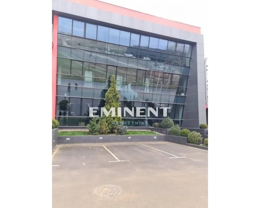 Izdavanje, poslovni prostor, 2776m², Zemun Sve Podlokacije, Beograd
