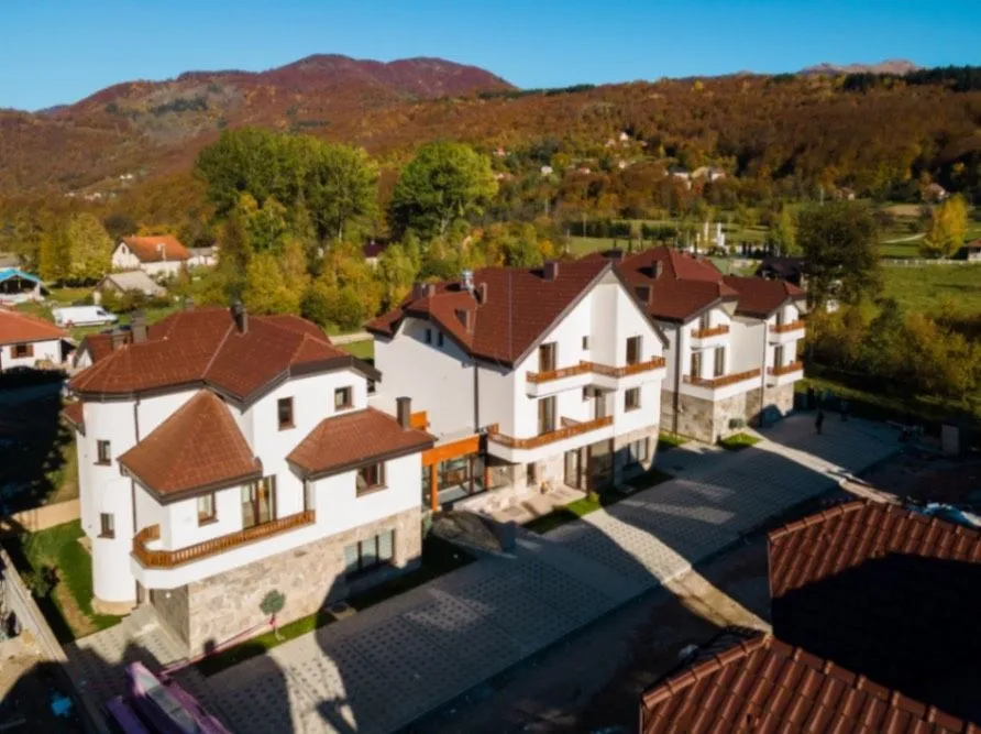 Sale, hospitality venue, 1250m², Kolašin, Crna Gora