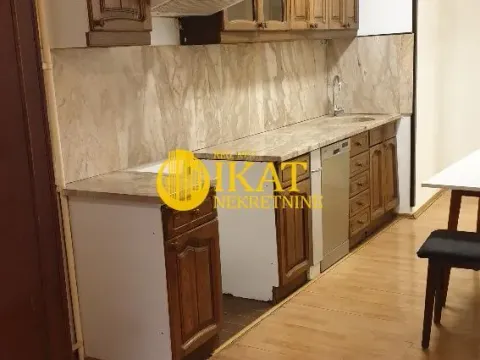 Izdavanje, četvorosoban stan, 115m², Kalenić Pijaca, Vračar Sve Podlokacije - image 3