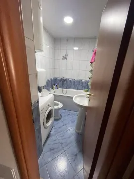 Izdavanje, jednosoban stan, 40m², Pobrežje, Podgorica - image 11