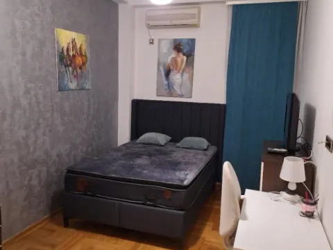 Izdavanje, dvosoban stan, 59m², Centar, Budva - image 2