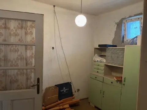 Prodaja, kuća, 90m², Centar, Inđija - image 12