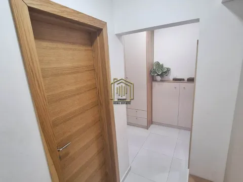 Sale, three bedroom apartment, 89m², Podgorica, Crna Gora - image 18