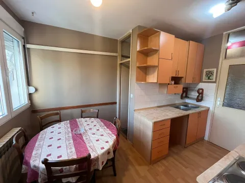 Izdavanje, dvosoban stan, 70m², Centar, Podgorica - image 3