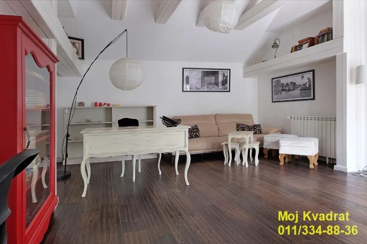 Prodaja, trosoban stan, 82m², Kalenić Pijaca, Vračar Sve Podlokacije