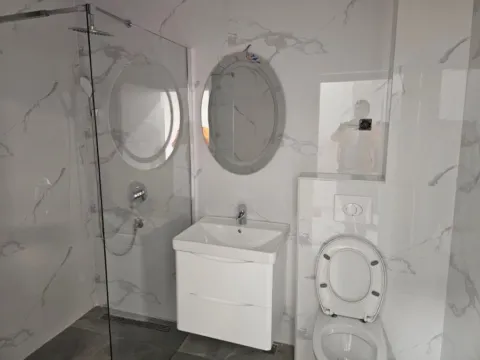 Sale, one bedroom apartment, 50m², Đenovići, Herceg Novi - image 8