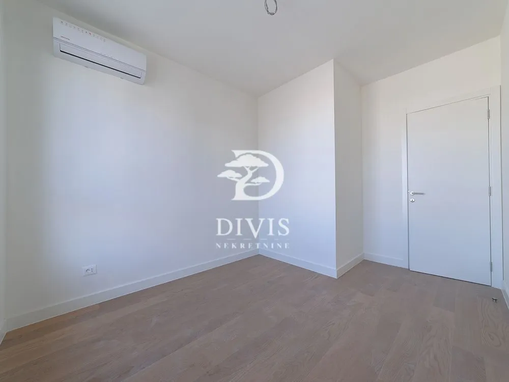 Prodaja, trosoban stan, 80m², Beograd Na Vodi, Beograd
