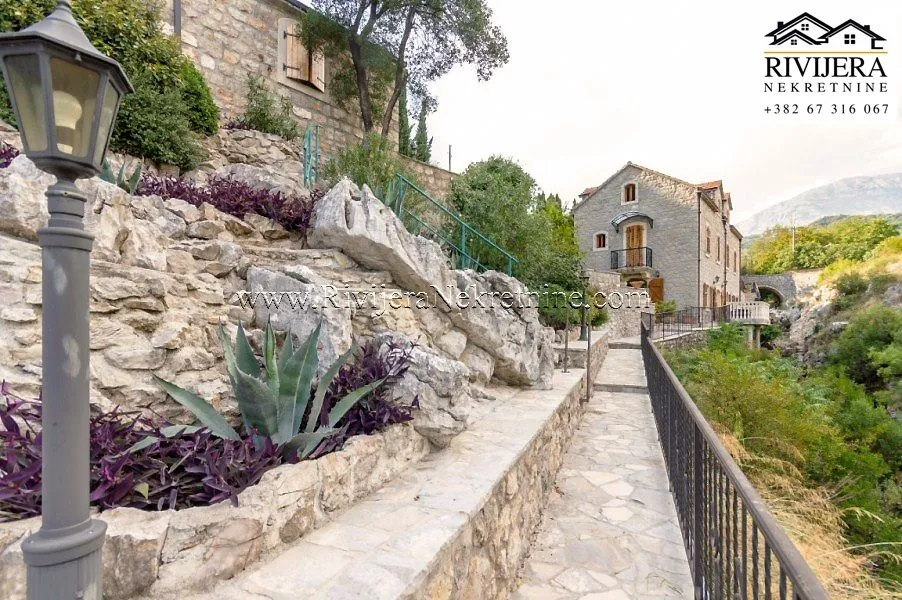 Prodaja, kuća, 226m², Podi, Herceg Novi