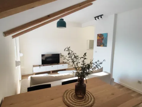 Rent, one bedroom apartment, 42m², Kavač, Kotor - image 3
