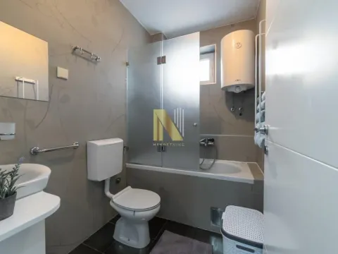 Prodaja, dvosoban stan, 49m², Centar, Novi Sad - image 11