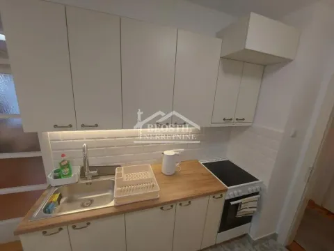 Rent, two bedroom apartment, 58m², Palilula Sve Podlokacije, Beograd - image 4