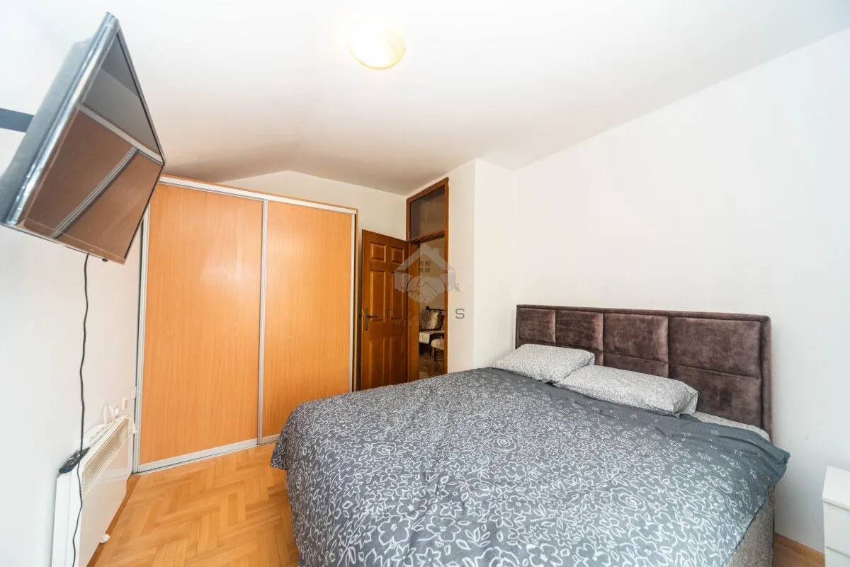 Rent, four bedroom apartment, 180m², Tološi, Podgorica