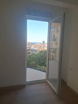 Prodaja, jednosoban stan, 38m², Lazi, Budva - image 2