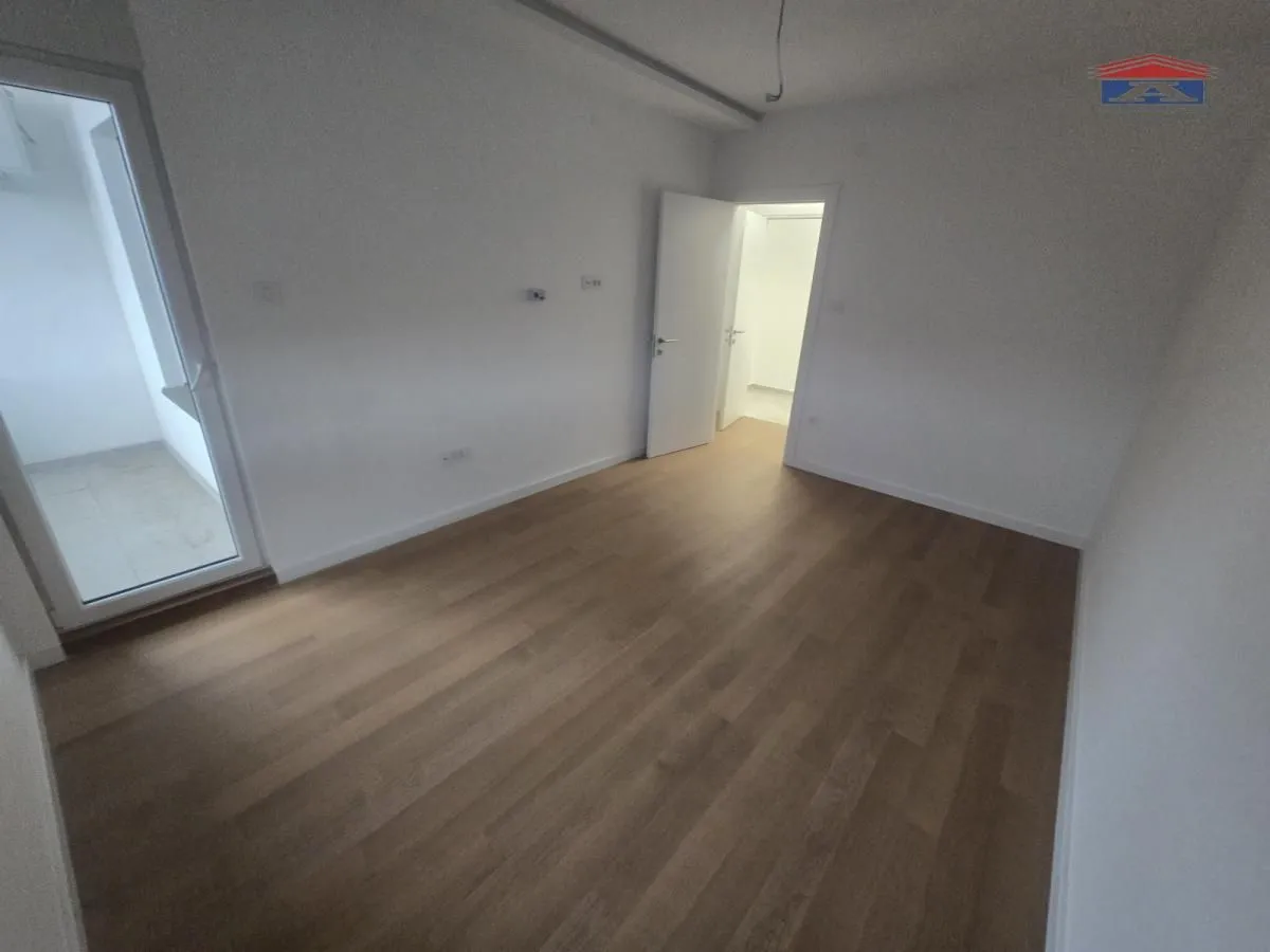 Prodaja, stan, 129m², Salajka, Novi Sad Sve Podlokacije