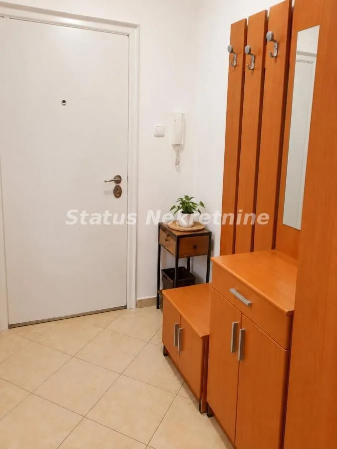Rent, one bedroom apartment, 34m², Grbavica, Novi Sad Sve Podlokacije