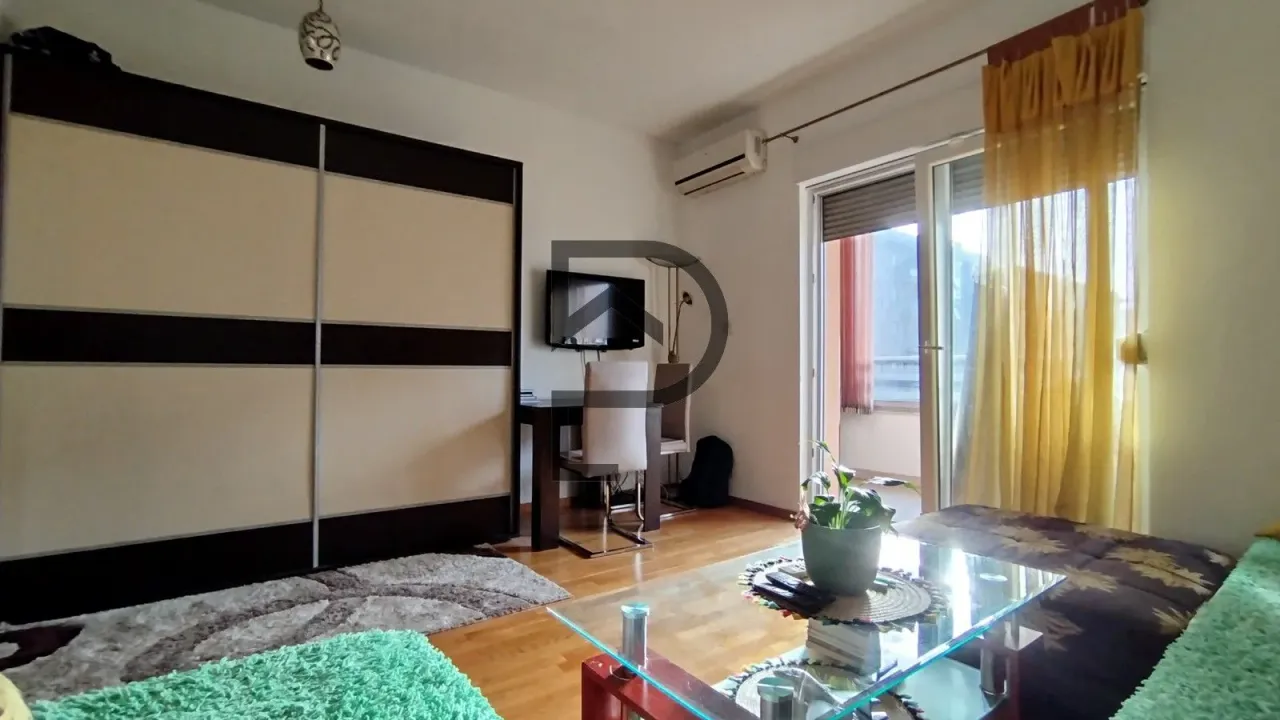 Izdavanje, stan, 36m², City Kvart, Podgorica