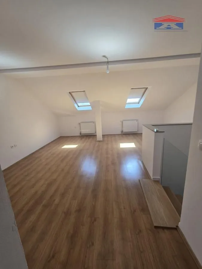 Rent, office space, 78m², Centar, Novi Sad