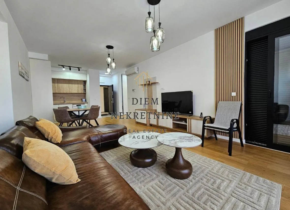 Rent, one bedroom apartment, 70m², Centar, Bar