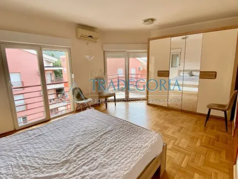 Prodaja, četvorosoban stan, 158m², Petrovac, Budva - image 30