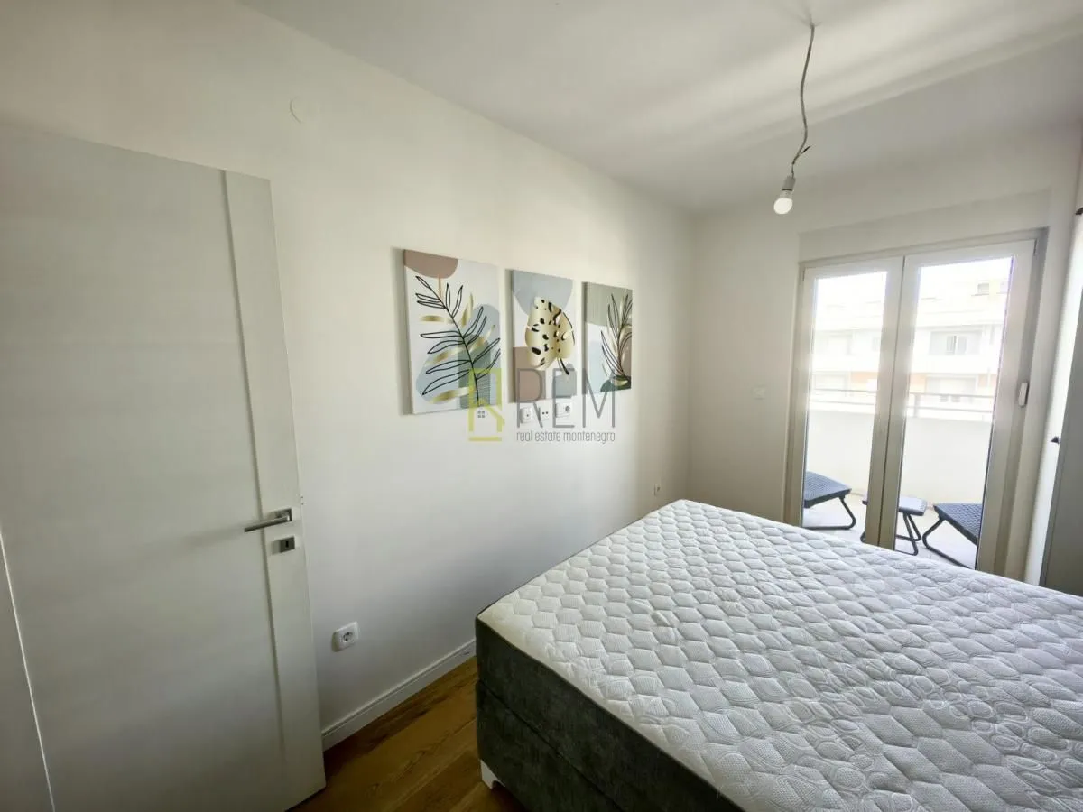 Prodaja, jednosoban stan, 49m², Central Point, Podgorica