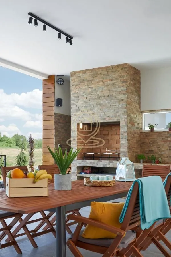 Izdavanje, kuća, 300m², Sremski Karlovci, Novi Sad
