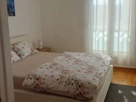 Izdavanje, jednosoban stan, 43m², City Kvart, Podgorica - image 8