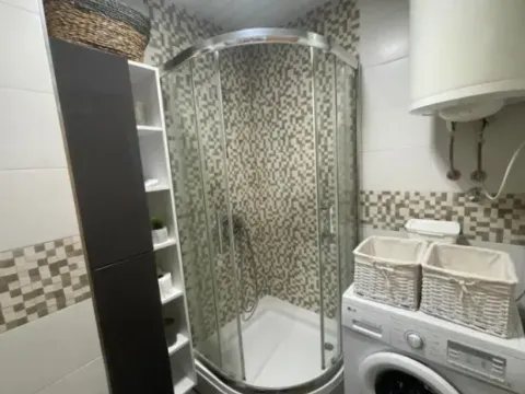 Izdavanje, jednosoban stan, 52m², City Kvart, Podgorica - image 9