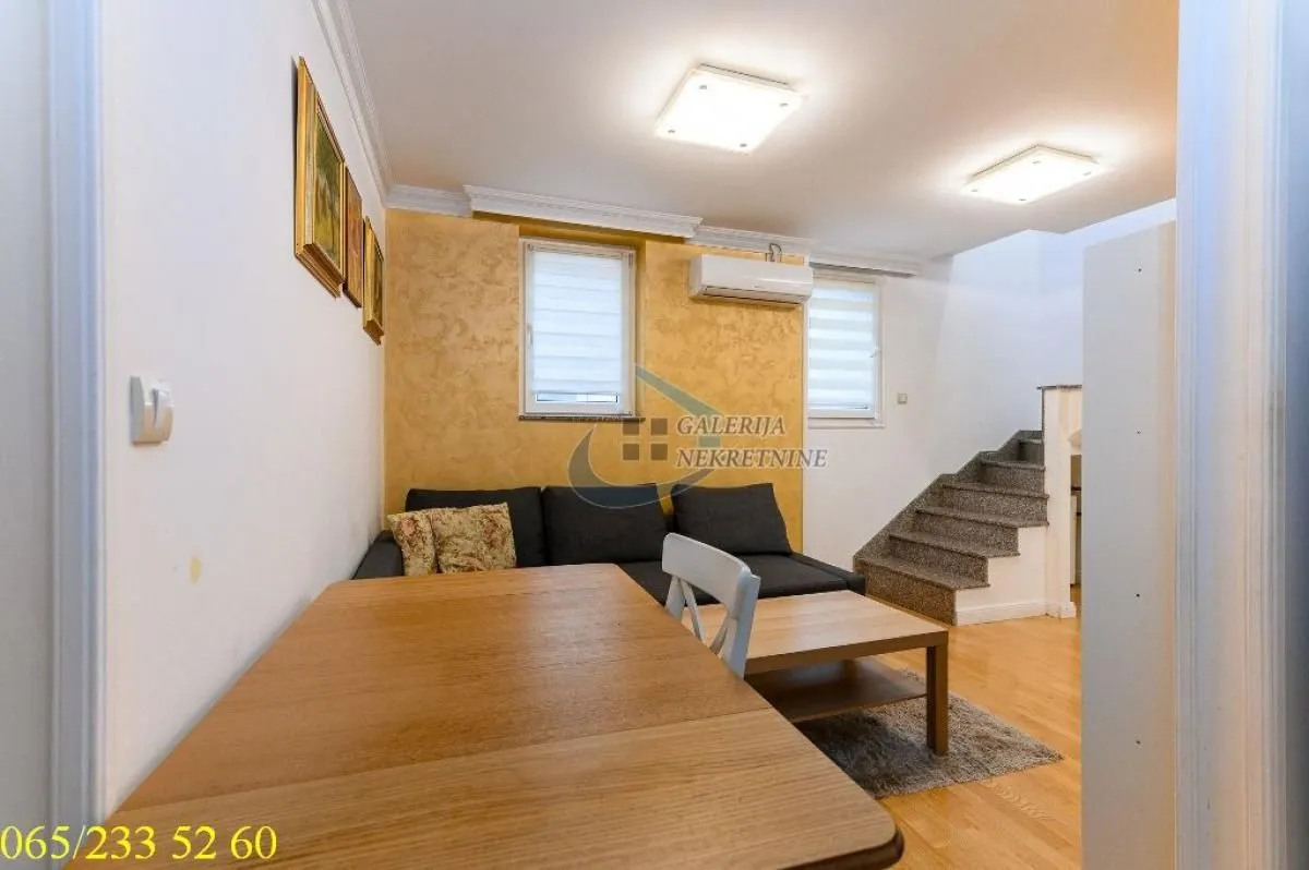 Rent, three bedroom apartment, 62m², Stari Grad, Beograd