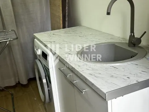 Izdavanje, trosoban stan, 70m², Banovo Brdo, Beograd - image 13