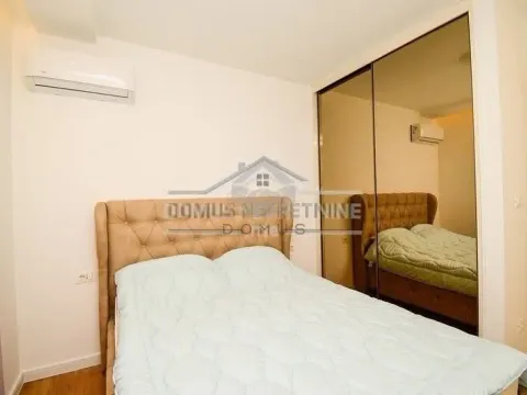 Rent, two bedroom apartment, 65m², Blok 9, Podgorica - image 9