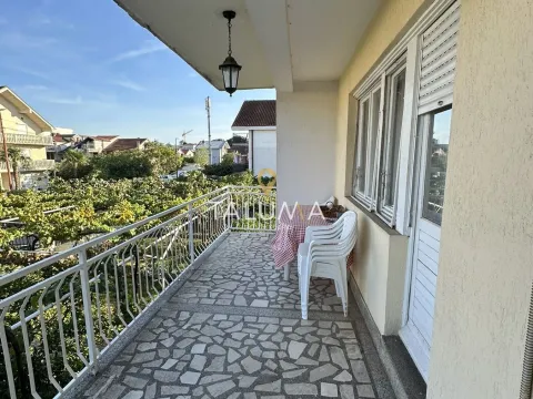 Izdavanje, dvosoban stan, 106m², Stari Aerodrom, Podgorica - image 2