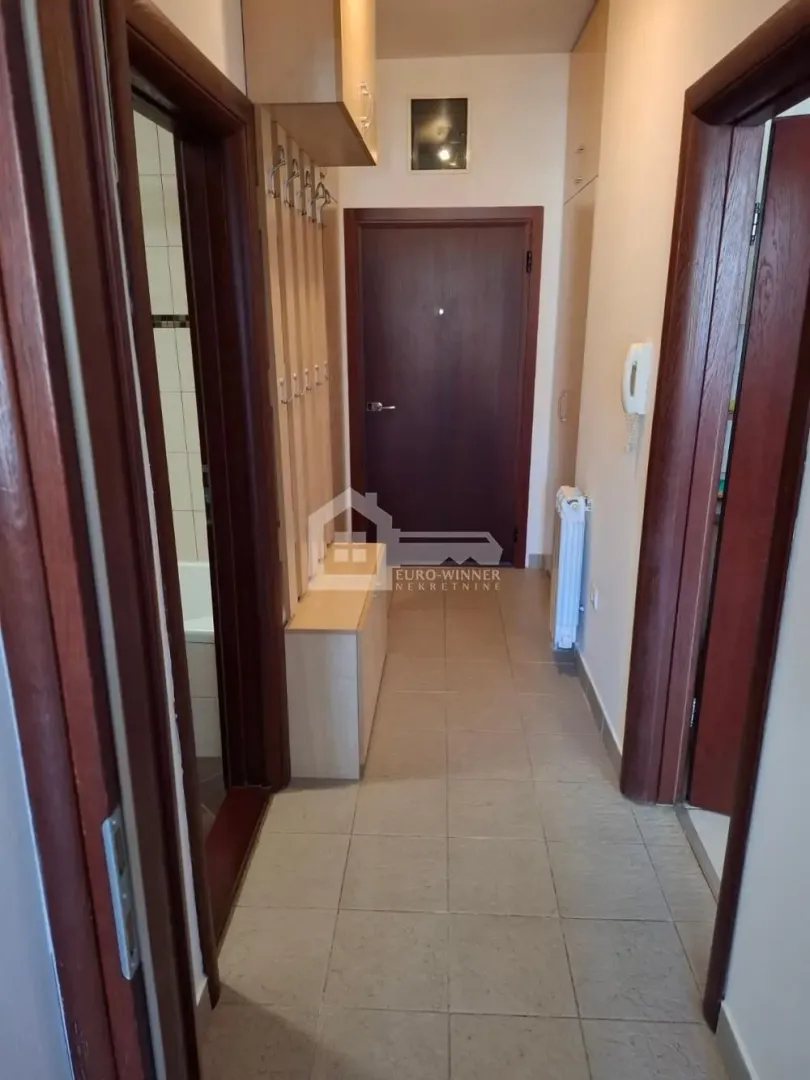 Rent, one bedroom apartment, 39m², Južni Bulevar, Vračar Sve Podlokacije