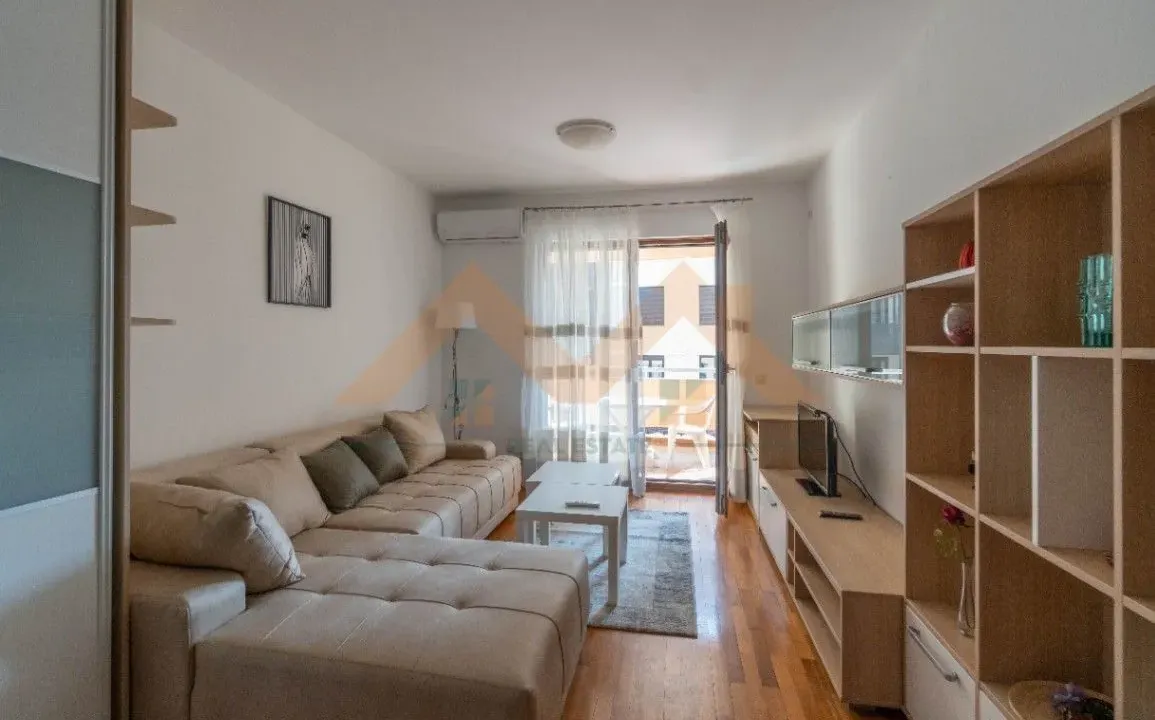 Izdavanje, garsonjera, 36m², Centar, Podgorica