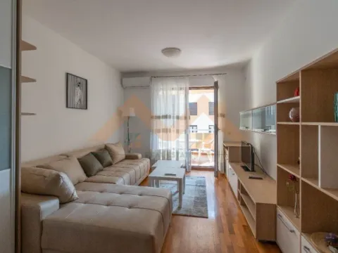 Rent, studio apartment, 36m², Centar, Podgorica
