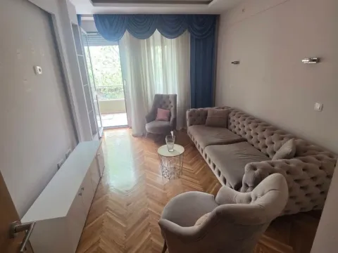 Rent, two bedroom apartment, 68m², Centar, Podgorica - image 1