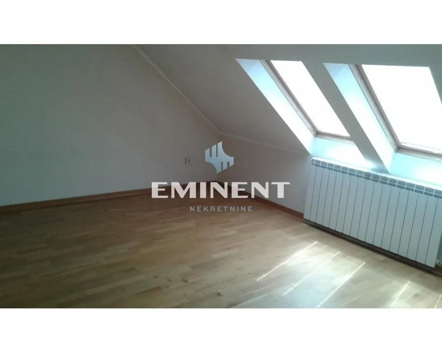 Izdavanje, četvorosoban stan, 115m², Lisičji Potok, Beograd