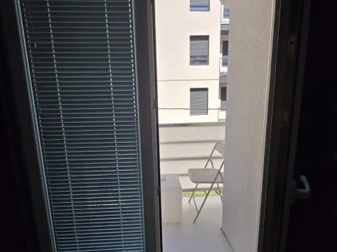 Rent, one bedroom apartment, 37m², Đeram Pijaca, Beograd - image 5