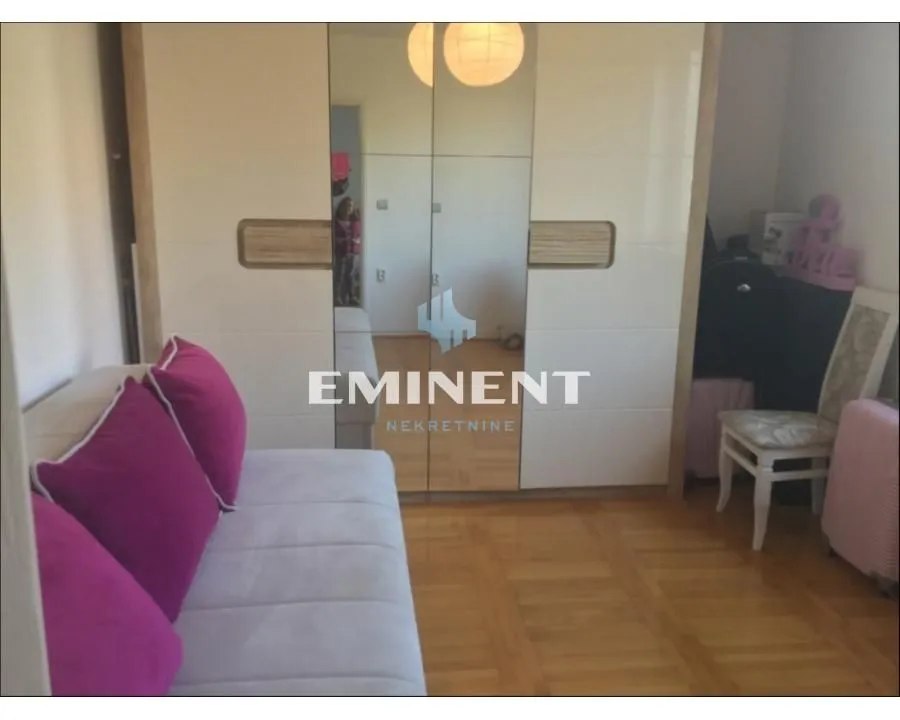 Rent, three bedroom apartment, 72m², Savski Venac, Beograd